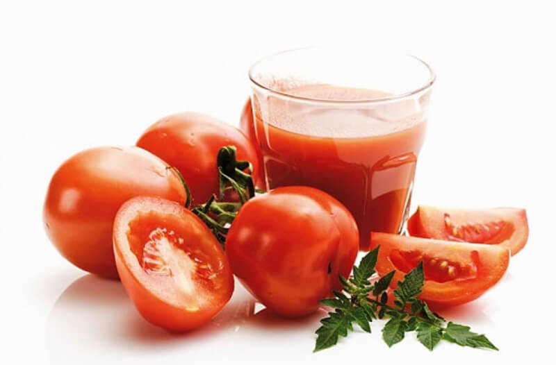 uống nước ép cà chua sẽ bù kali natri và canxi cho người say